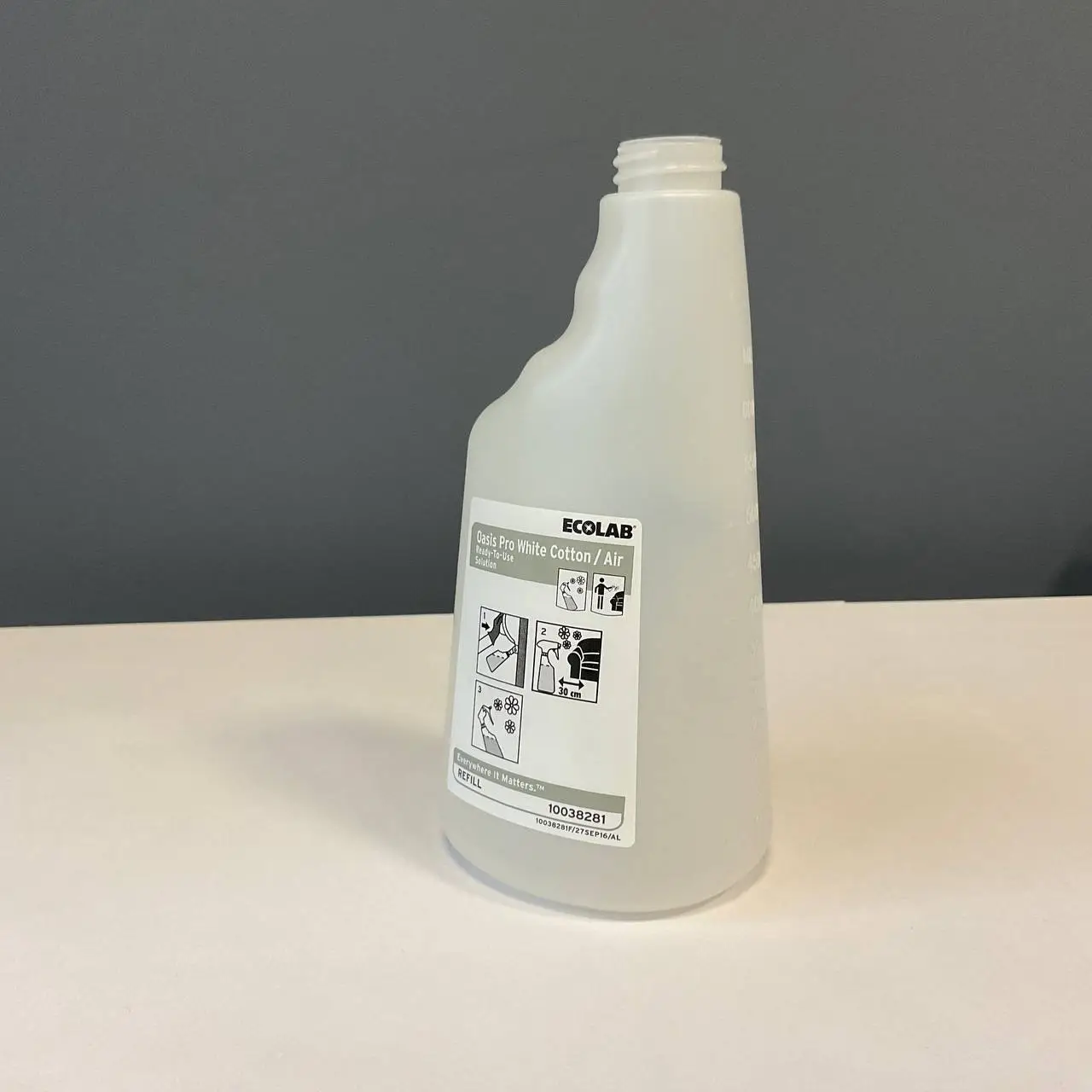 Пляшка для Oasis Pro White Cotton 650мл Ecolab