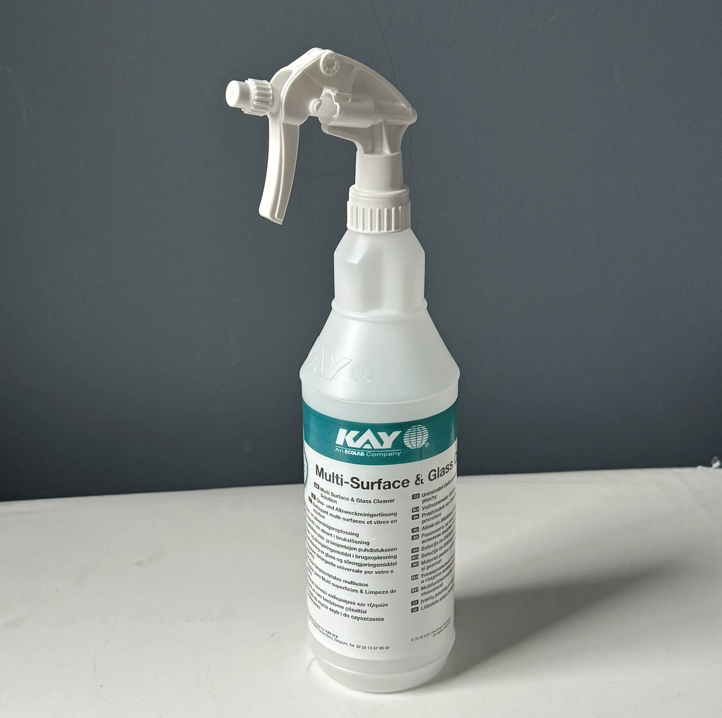 Пляшка з розпилювачем для засобу Insta-Use Glass and Multi-Surface Cleaner Solution 1л Ecolab